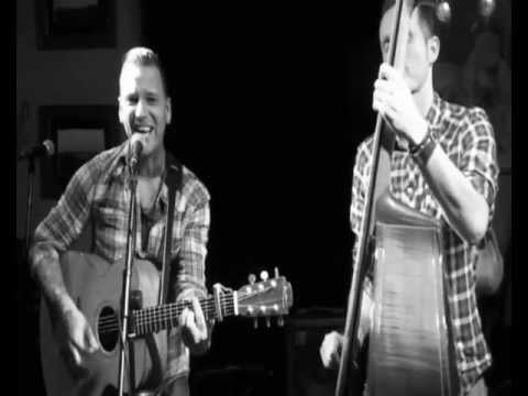 Crimson inc. - Joanne