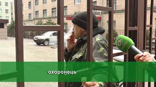Харків’яни скаржаться на металевий паркан у центрі міста