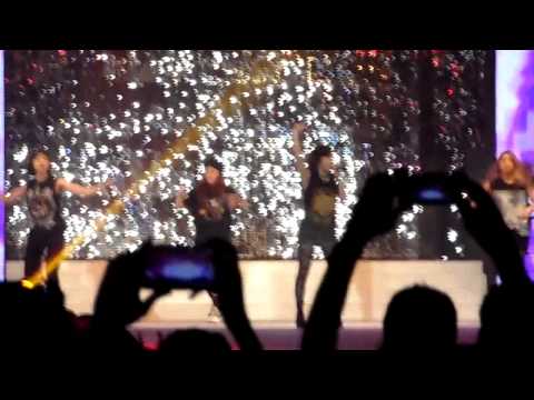 130622 2NE1 - Fire (1) @ Asia Style Collection Singapore Expo