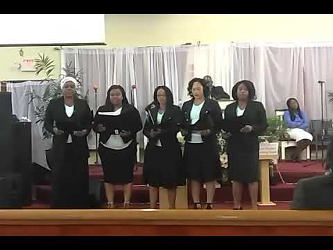 Group Dame en action de gospel assembly of Lehigh acres FL