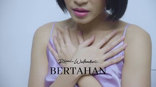 Download lagu Rinni Wulandari - Bertahan mp3