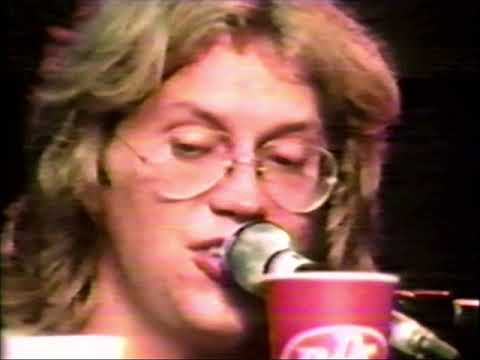 America: "All Around" live in Central Park 1979 (DVD bonus footage)