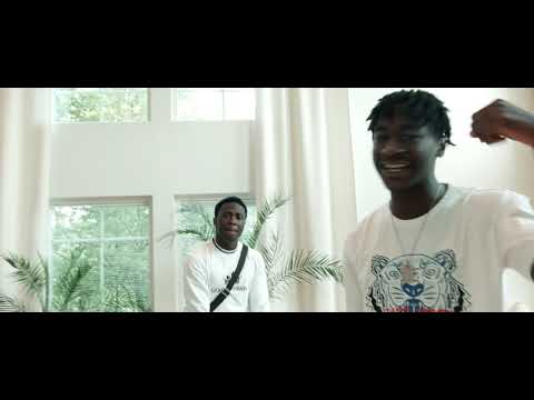 CVSHBABY - Älä Panikoi (Official Music Video)