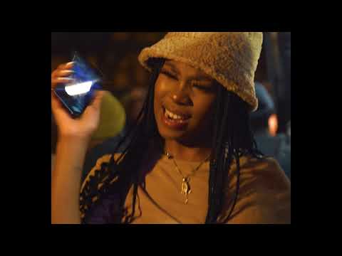 Sizwe Alakine ft. Dj Maphorisa - Khanda Shisa (Official Music Video)