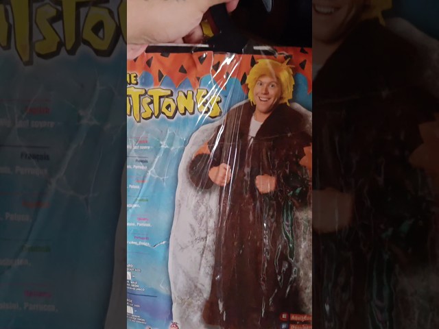 Vídeo relacionado con Rubies Disfraz Pedro Picapiedra para hombres, Túnica impresa con corbata, Talla única, Oficial The Flintstones para Carnaval, fiestas, despedidas y cosplay
