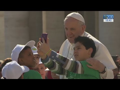 Papa Francesco spiega il Padre nostro, «la preghiera dei figli di Dio»