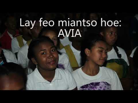 TSANTA FITORIANA Ambohimanambola - Namako (lyrics video)
