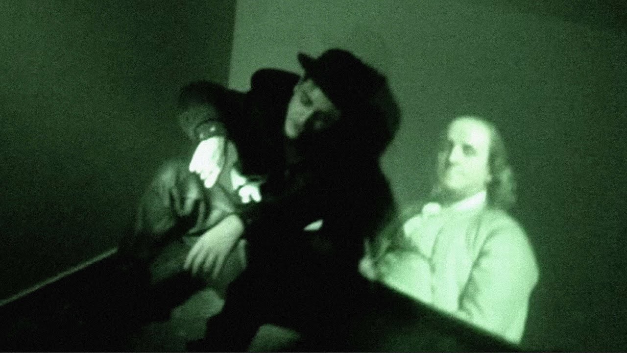 Lyrics & Translations of PRESIDENTES MUERTOS by Muerejoven Popnable