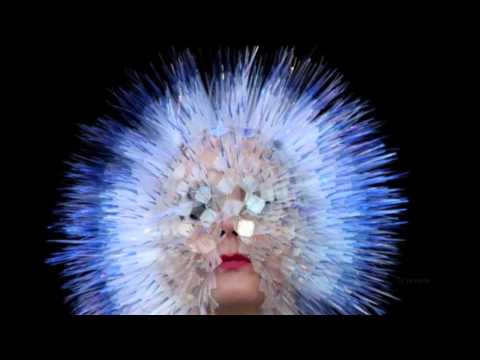 Björk’s takeover of Tri Angle Records’ Rinse FM show (3/8) - NotGet (Lotic Remix) - HD