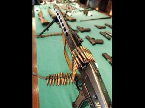 Mc Pivete = Portando uma peça (ao vivo)