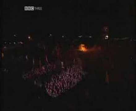 Coldplay - Can't Get You Out Of My Head - Glastonbury 2005