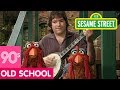 Sesame Street: Béla Fleck Plays Concerto For Banjo and Two Chickens
