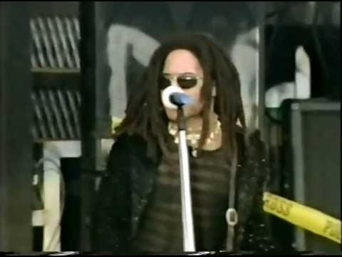 guns n roses - paris 92 - slash and lenny kravitz - my mama says