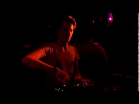 Herr Vogel plays Sweet Dreams by Stereo Express @ Sass Music Club Vienna