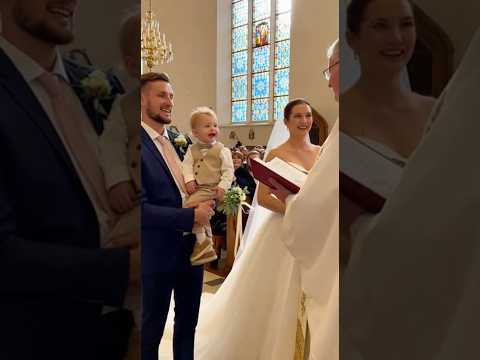 Chlapček úplne prekazil svadbu 😳💍