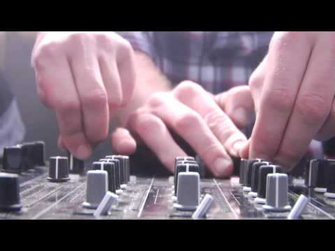 Midweekfeesten 2011 (Wixx Brothers & Peter Luts)