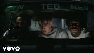 Fun Boy Three - It Ain&#39;t What You Do It&#39;s The Way That You Do It (Official Music Video)