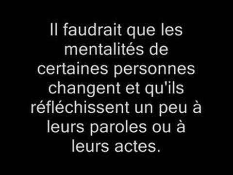 homophobie: pointer du doigt with subtitles