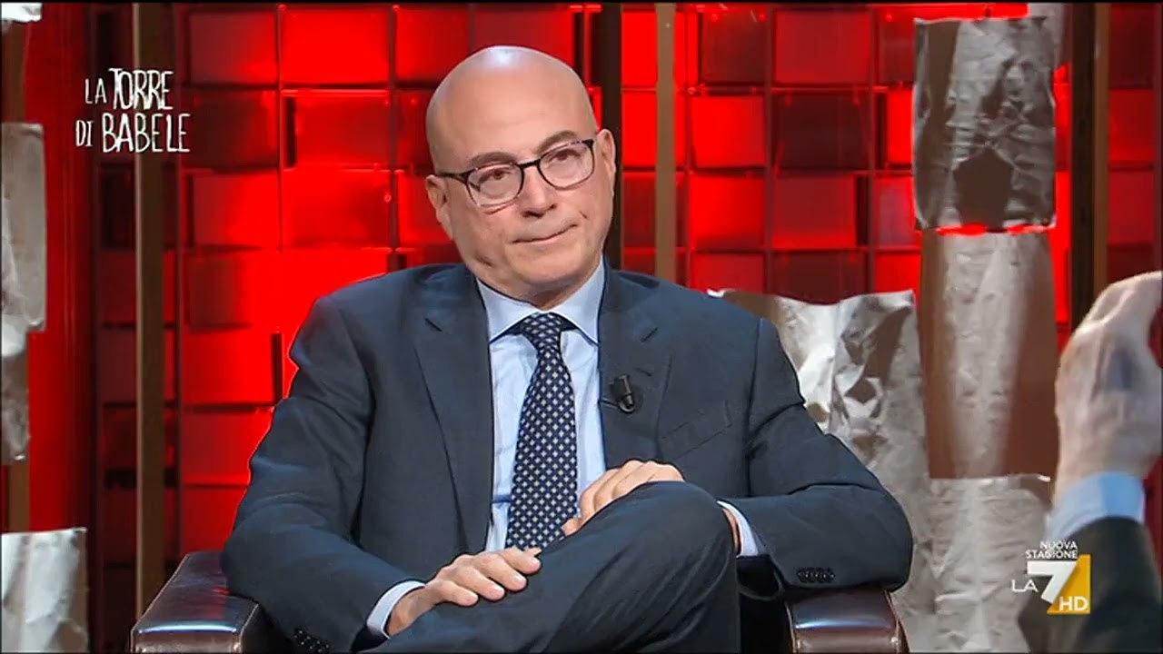 Augias su Hitler: "Era minidotato", Cazzullo: "Come dicono di Trump..."