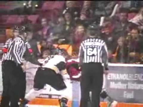 Brett Lyon vs Tyler Stahl