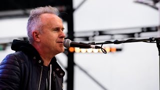 Howard Jones - No One Is To Blame (live on the Ken Bruce show)