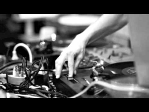 Matt Divine - Power Hour (KunterBunt Remix)