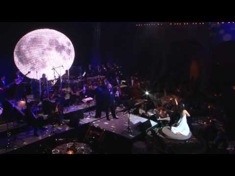 A la Luna de Valencia - César Rodríguez