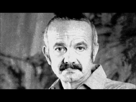 ASTOR PIAZZOLLA - MARRON Y AZUL