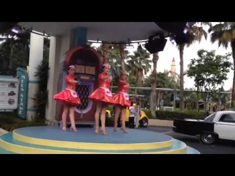 2014.02.06.universal