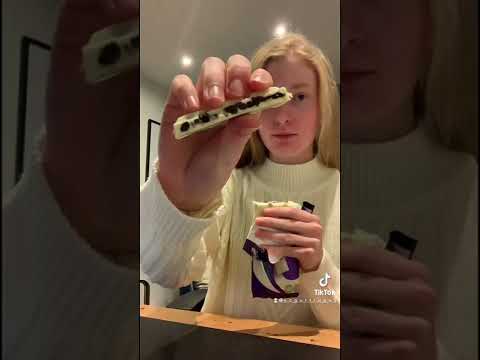 Eating a Cadbury’s white chocolate Oreo bar and reviewing it | eating disorder recovery