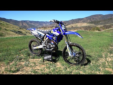 The 2 Stroke Dream Epic YZ 125 session - Dirt Bike Magazine