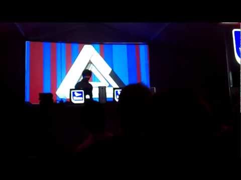 Cristi Cons @ Sunwaves 10 preparty part1 [12-08-2011] - Navodari