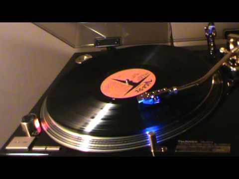 Pal-Yat-Chee / Betsy Gay  ( with Spike Jones Orchestra ) 1957