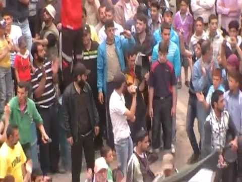 مظاهرة في مدينة القصير في ريف حمص في جمعة "إخلاصنا خلاصنا"