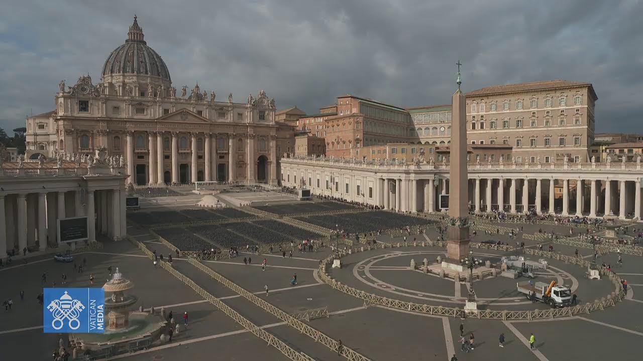 പരിശുദ്ധ കത്തോലിക്കാ സഭയുടെ റീശ് - പാത്രിയാർക്കീസ് പരിശുദ്ധ ഫ്രാൻസീസ് മാർപാപ്പായുടെ ബഹ്റിൻ ആർപ്പിക്കുന്ന വിശുദ്ധ കുർബാന