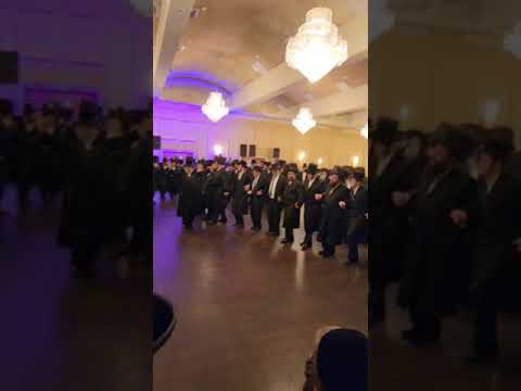 rabbi jungreis niklesburg rebbe at the eagle wedding Mazel tov