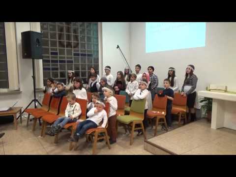 18.12.2016 "Clopotei, clopotei "  Programul de crăciun al copiilor