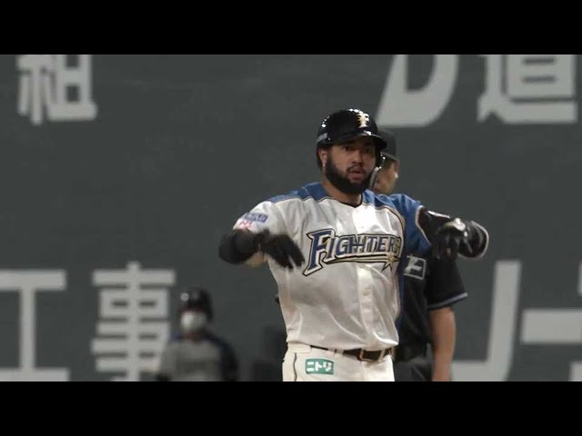 【6回裏】ファイターズ・R.ロドリゲス 先制のタイムリーヒットを放つ!! 2021年10月16日 北海道日本ハムファイターズ 対 オリックス・バファローズ