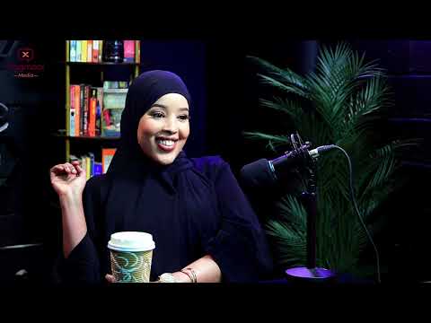 Gabadh nolosheeda ka run sheegtay "Tani waa sheeko qosol leh"