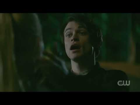 The Next Big Thing - Legacies 2x09 Music Scene