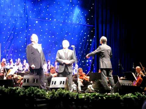 José Carreras-Christmas concert in Prague 10.11.2011 009.AVI