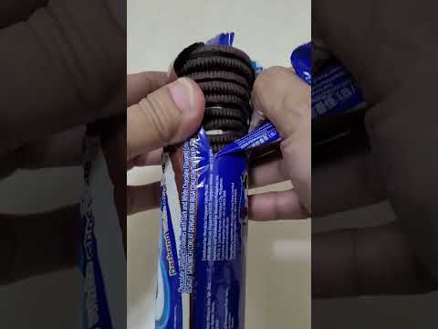 Oreo Dark and white chocolate its awesome #asmrfood #youtubeshorts #satisfying