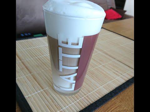 Ein Latte Macchiato mit einer Senceo Padmaschine