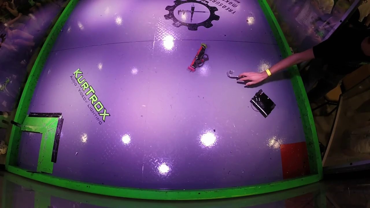 36 Chainsaw vs Atomic Wedgie