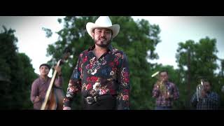 En La Cama Le Seguimos Lyrics English Translation