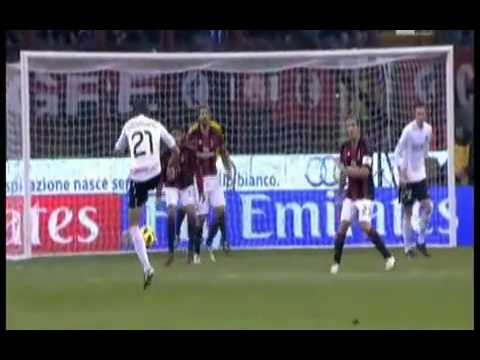 Milan vs Palermo 3-1 Serie A 11 giornata Highlights 10 11 2010