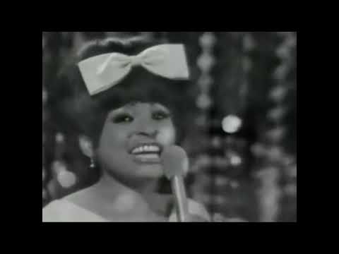 The Marvelettes - COMPLETE 1960's  [Please Mr Postman, Don't Mess With Bill, Live at the Apollo...]