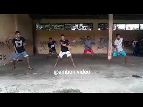 Dens terbaik dari ambon