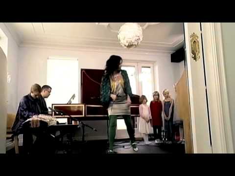 Björk: Aurora / Átta raddir