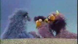 Sesame Street - Two Heads Are Better Than One